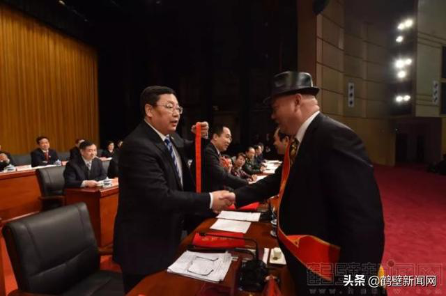 我市首次表彰鹤壁功臣,市四大班子向全市人民立下军令